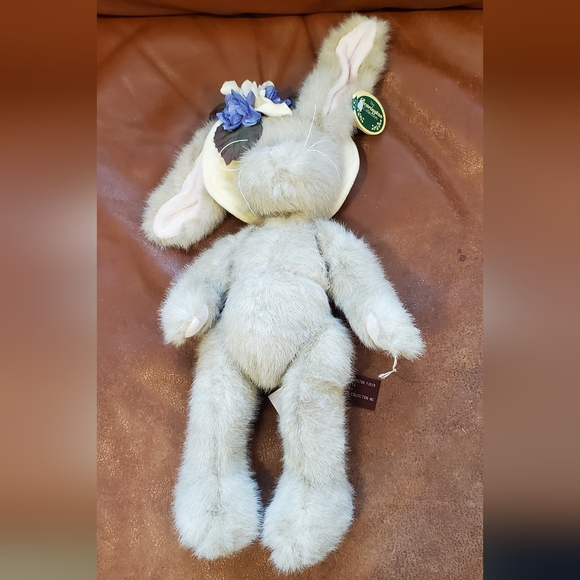 18 inch The Bearington Collection Beige Bunny Rabbit Stuffed Animal Plush Flaw - Picture 2 of 7